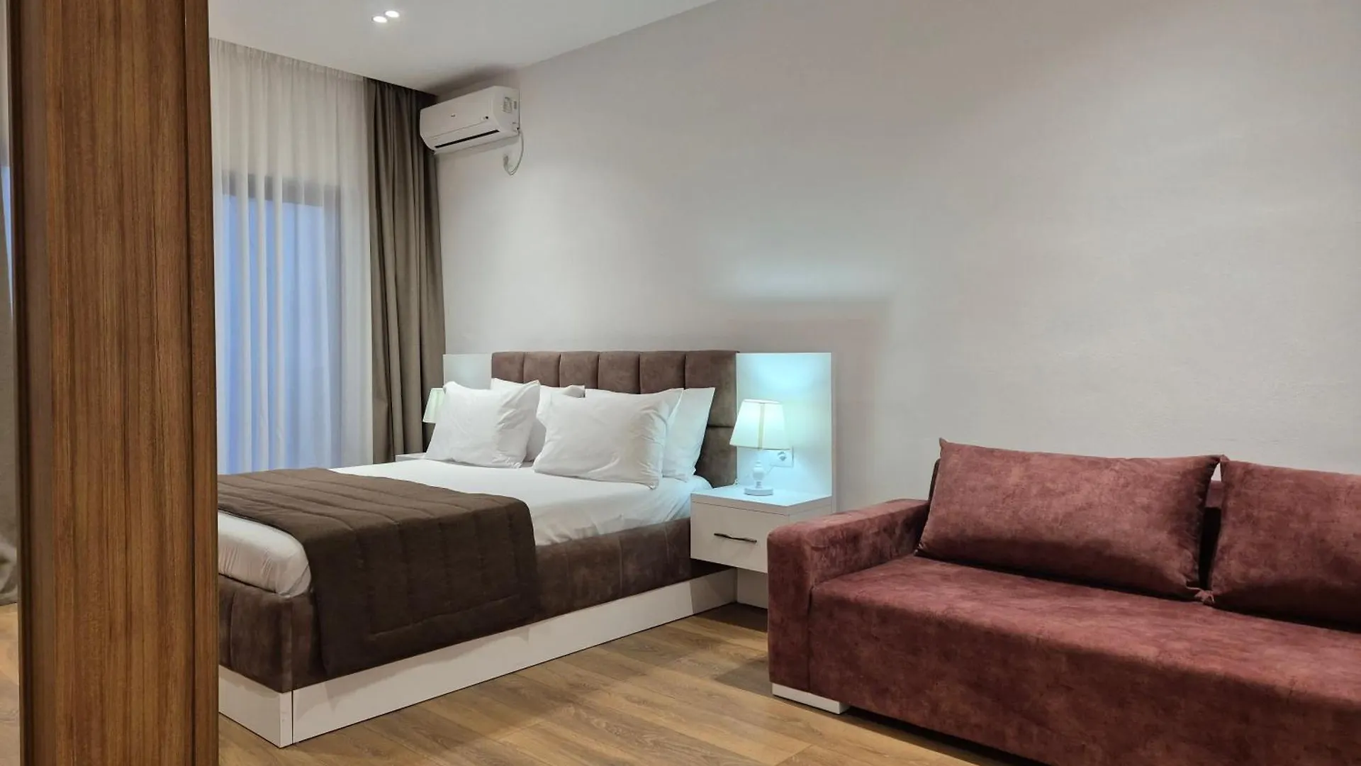 Orchids Hotel Sarande