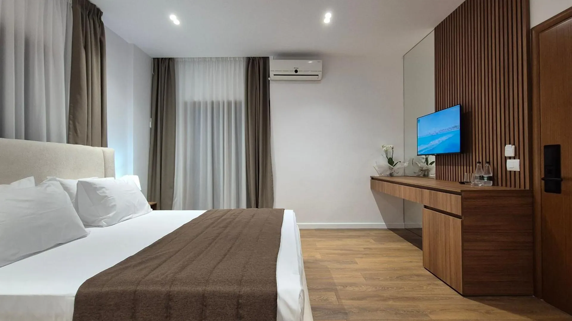 Orchids Hotel Saranda