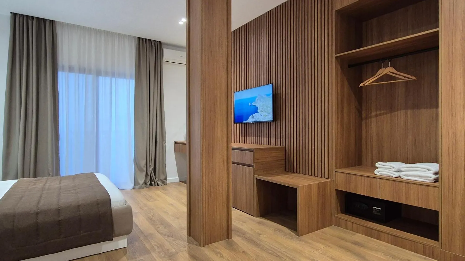 Orchids Hotel Saranda