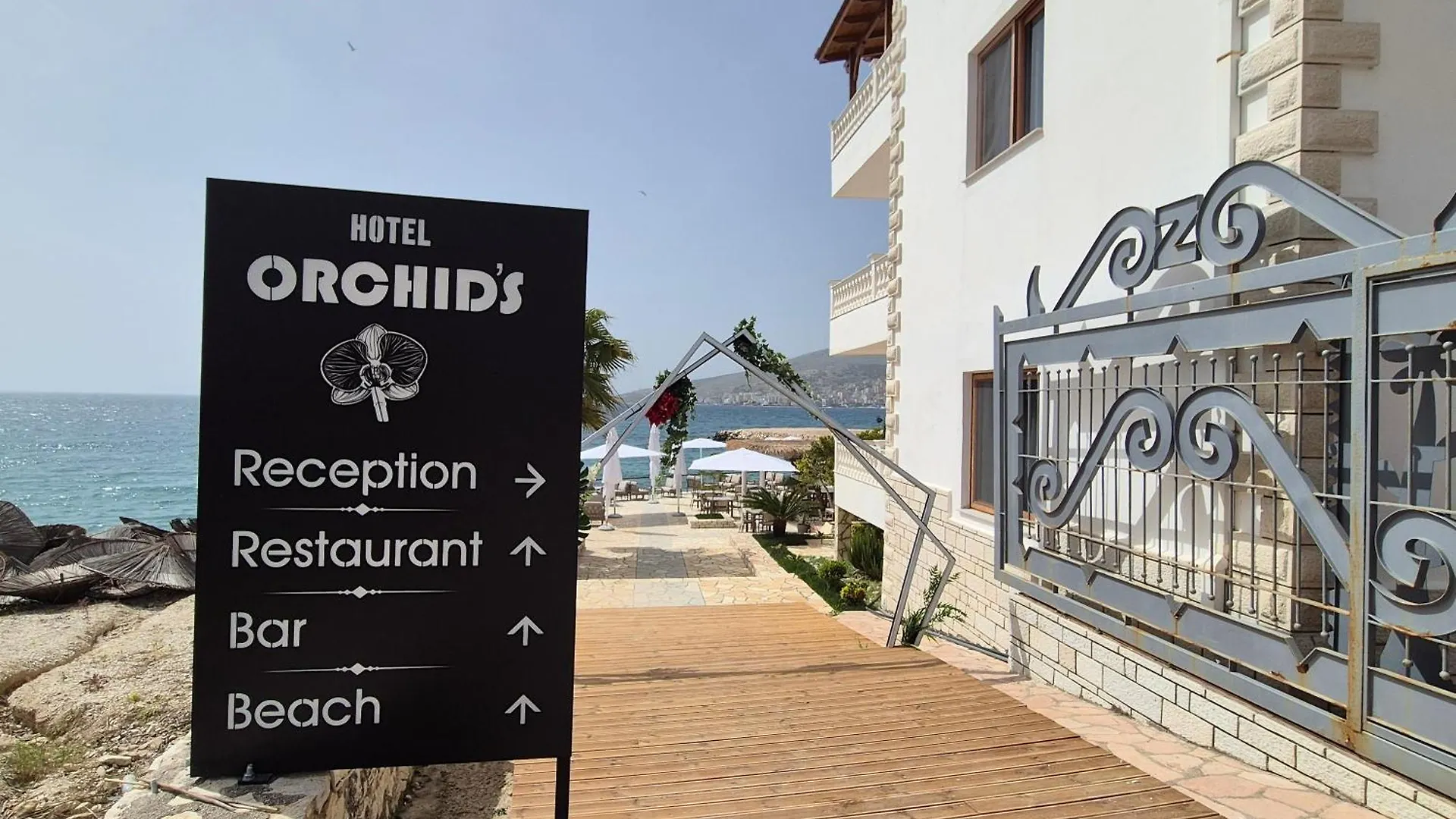 Orchids Hotel Sarande 3*,